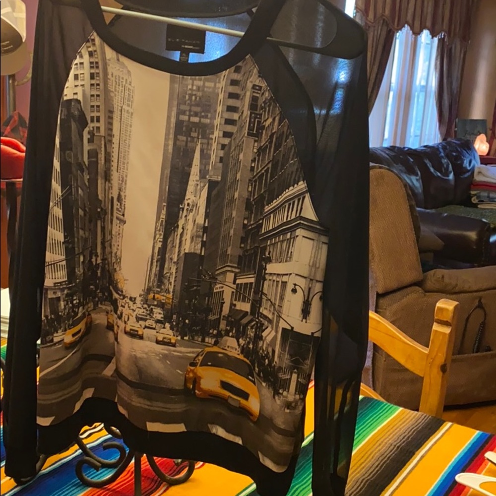 Women’s shirt